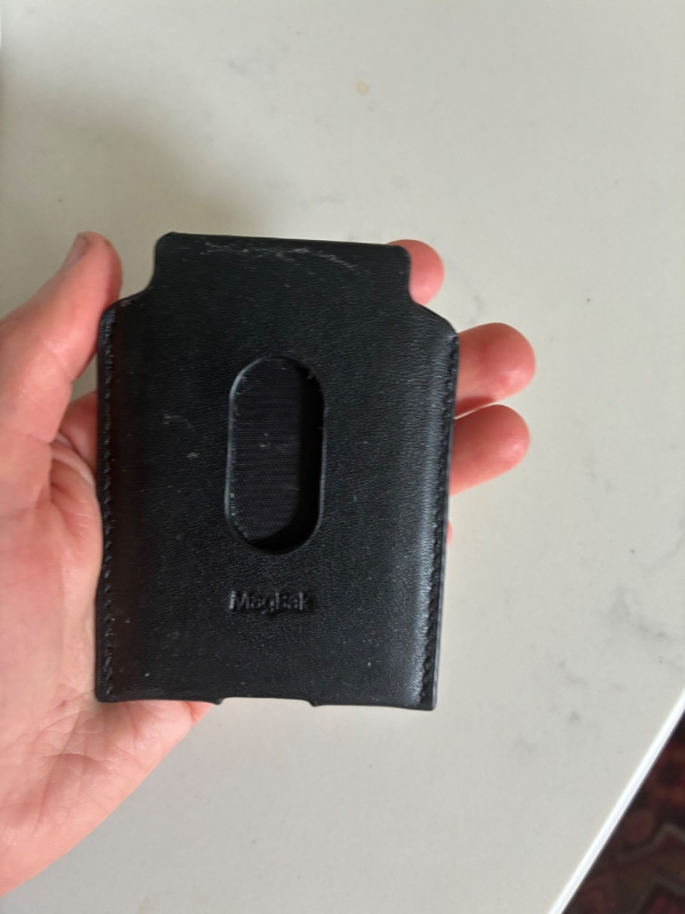 MagBack Wallet - Picture 2 of 3